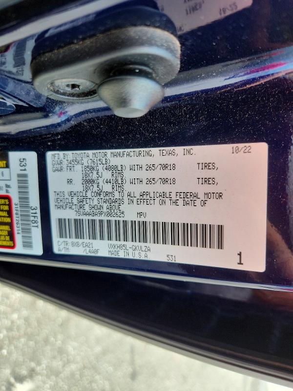 Photo 14 from auction – 2023 TOYOTA SEQUOIA with VIN 7SVAAABA9PX002625