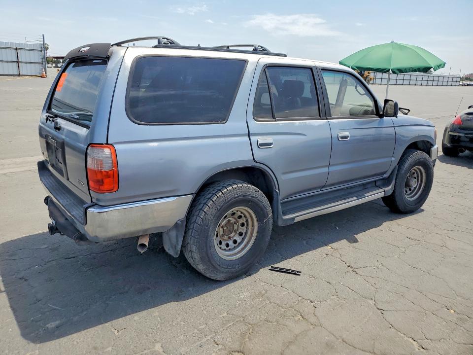 Photo 3 from auction – 1998 TOYOTA 4RUNNER with VIN JT3GN86R3W0074725
