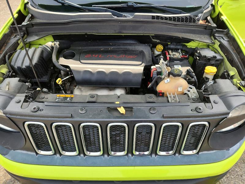 Photo 12 from auction – 2017 JEEP RENEGADE with VIN ZACCJBAB9HPG35178