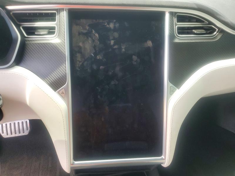 Photo 9 from auction – 2017 TESLA MODEL S with VIN 5YJSA1E47HF200717