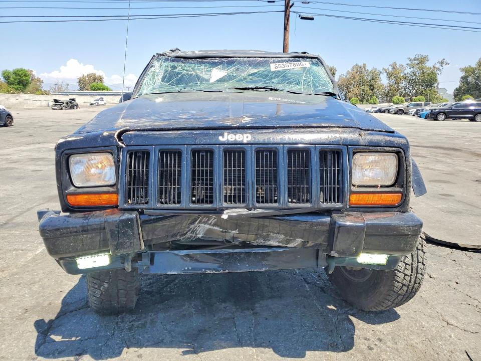 Photo 5 from auction – 1998 JEEP CHEROKEE with VIN 1J4FJ68S3WL104385
