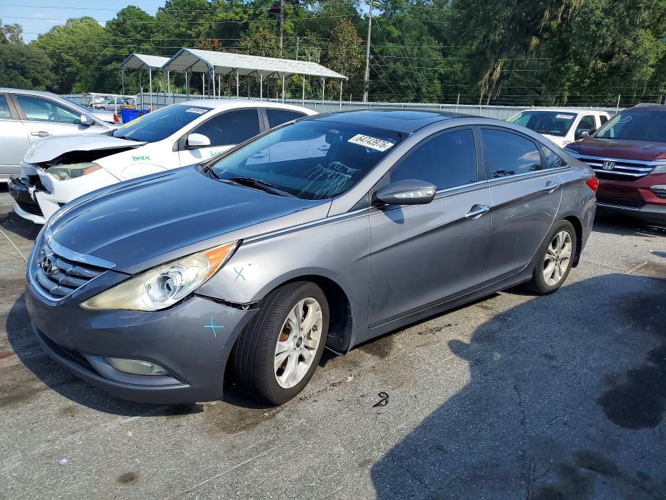 HYUNDAI SONATA 2011 with VIN 5NPEC4AB7BH304100 - Photo from auction