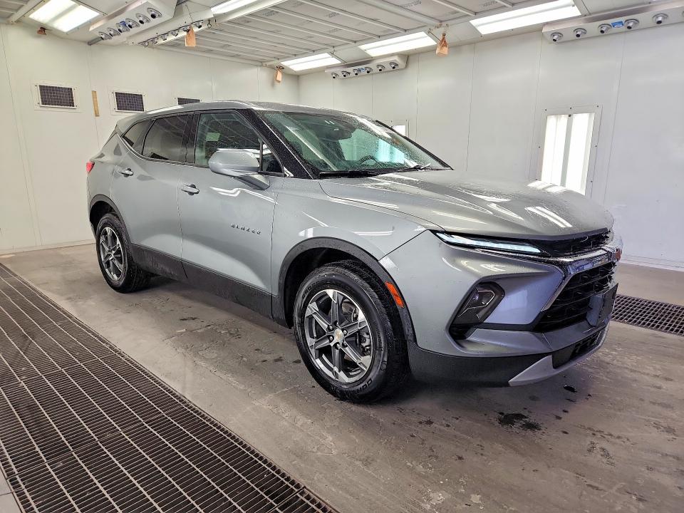 Photo 4 from auction – 2025 CHEVROLET BLAZER with VIN 3GNKBCR47SS253751
