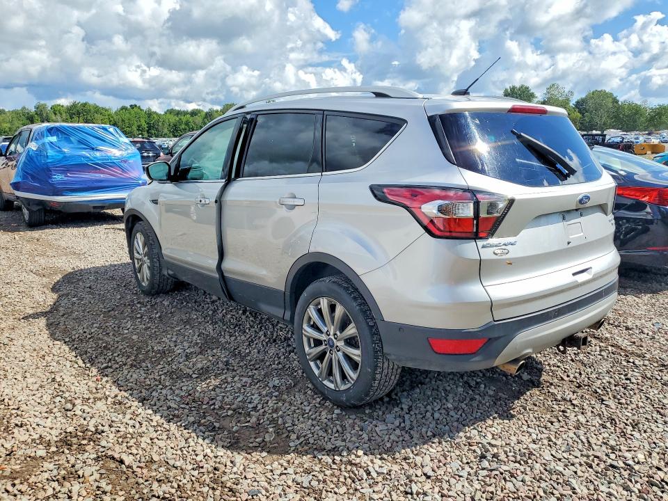 Photo 2 from auction – 2017 FORD ESCAPE with VIN 1FMCU9J97HUE83148