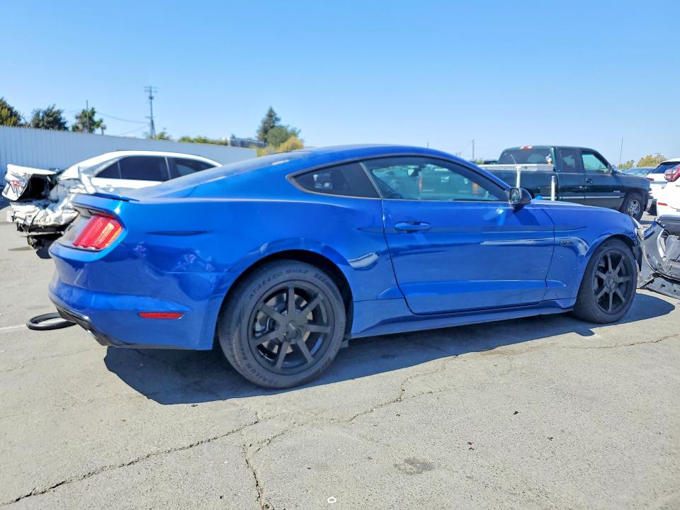 Photo 3 from auction – 2017 FORD MUSTANG with VIN 1FA6P8CF3H5247618