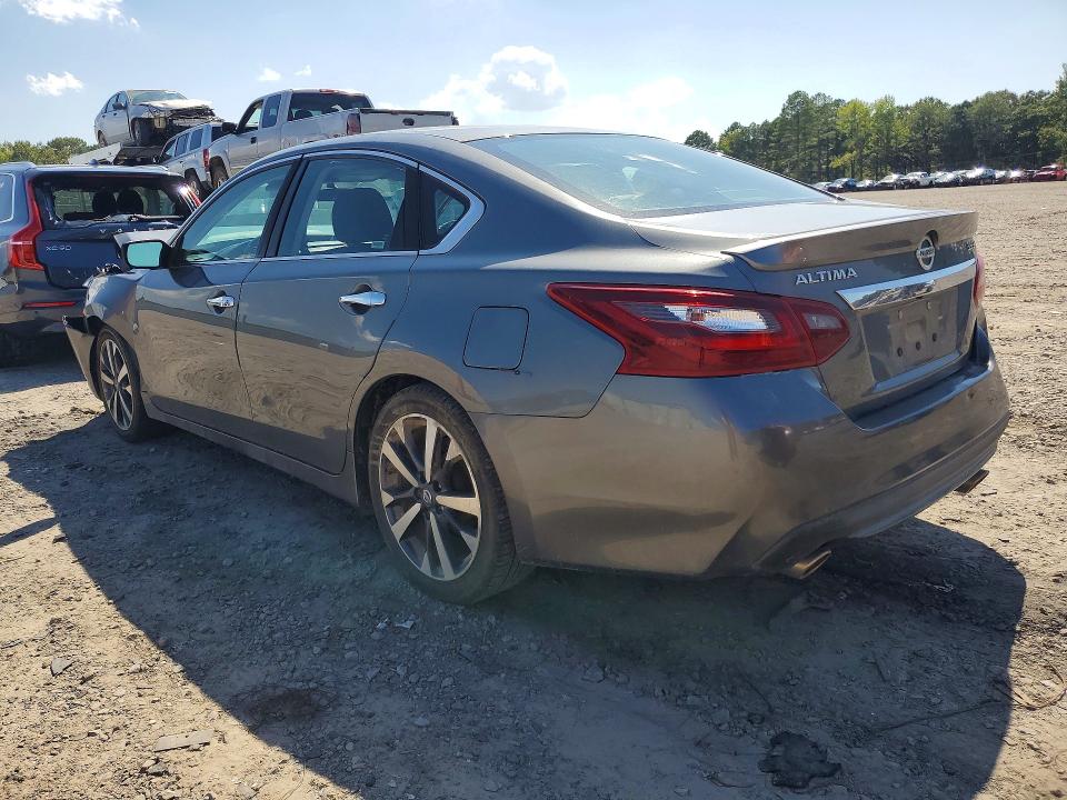 Photo 2 from auction – 2017 NISSAN ALTIMA with VIN 1N4BL3AP7HC183393