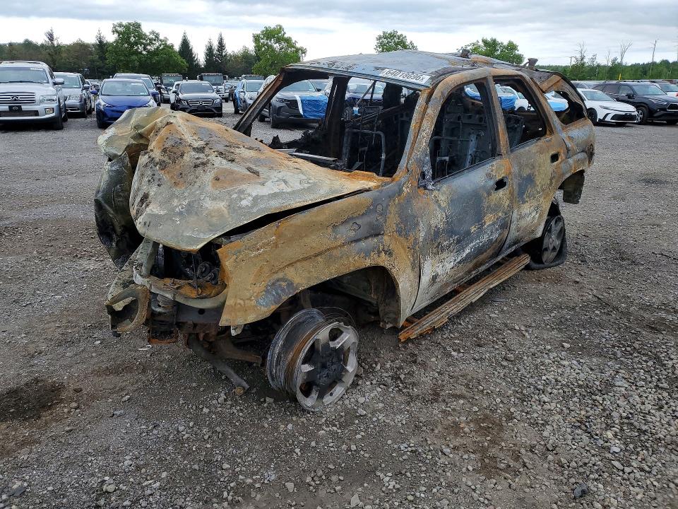 CHEVROLET TRAILBLAZER 2002 with VIN 1GNDT13SX22281072 - Photo from auction