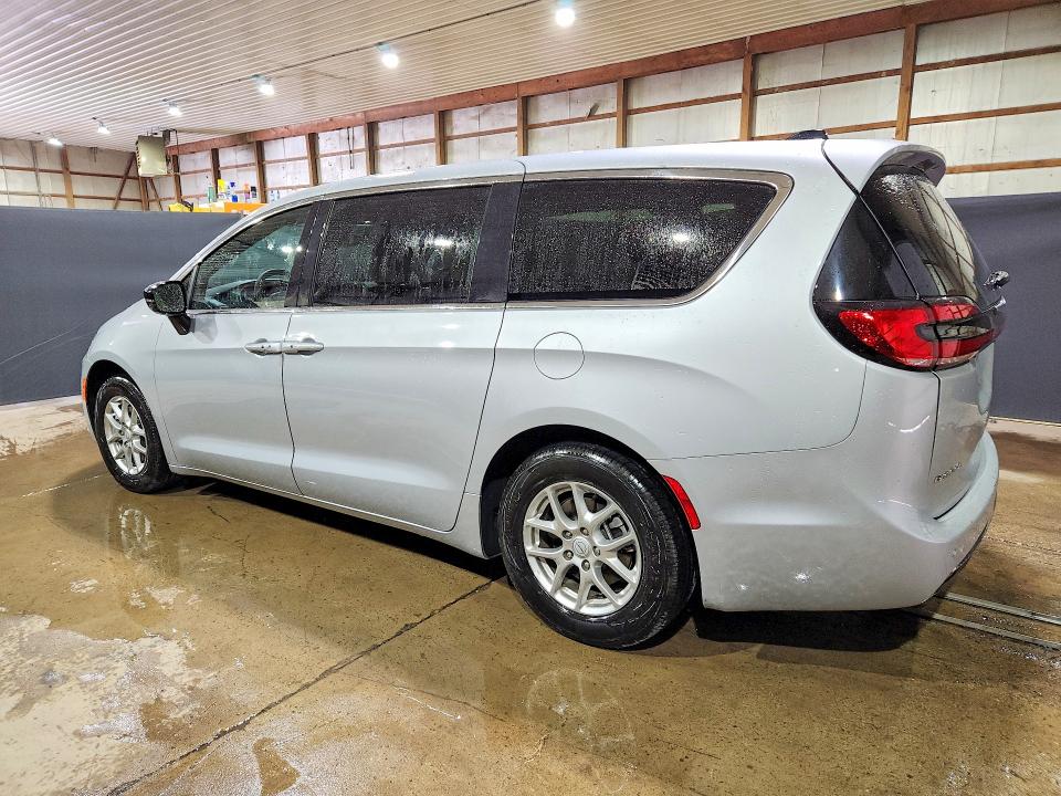 Photo 2 from auction – 2026 CHRYSLER PACIFICA with VIN 2C4RC1BG3TR236263