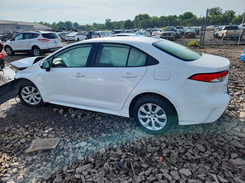 Photo 2 from auction – 2023 TOYOTA COROLLA with VIN JTDB4MEE5PJ011248
