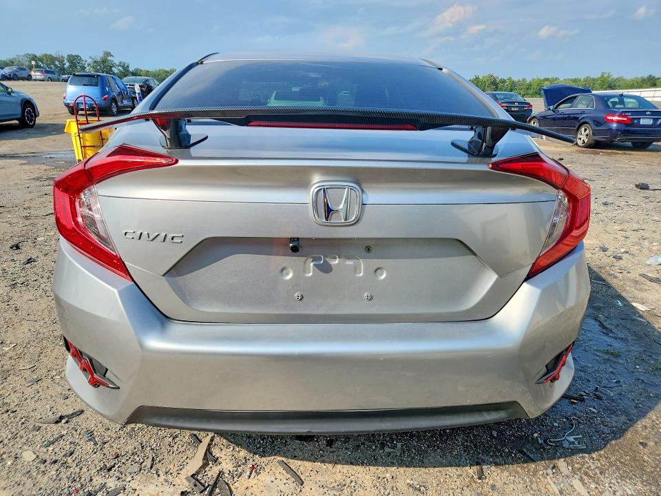 Zdjęcie 6 z aukcji – 2018 HONDA CIVIC z VIN 2HGFC2F54JH528199