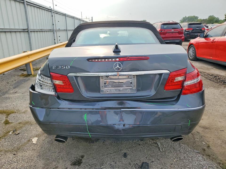 Photo 6 from auction – 2011 MERCEDES-BENZ E with VIN WDDKK5GF2BF057526
