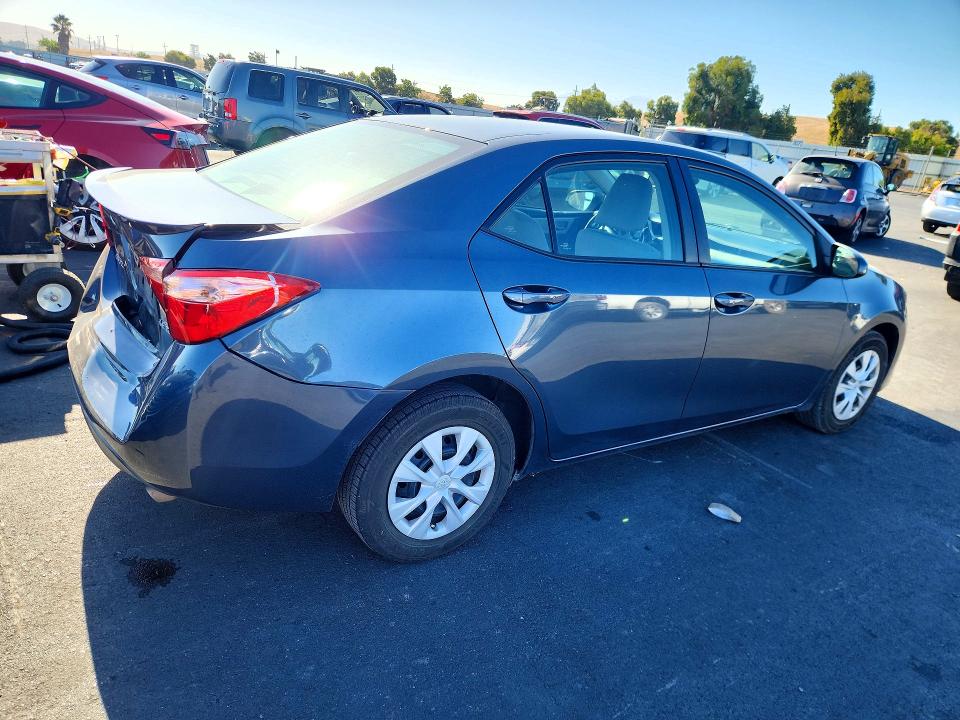 Photo 3 from auction – 2017 TOYOTA COROLLA with VIN 2T1BPRHE1HC770735
