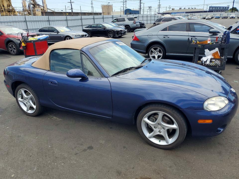 Photo 4 from auction – 2002 MAZDA MX-5 MIATA with VIN JM1NB353120232064