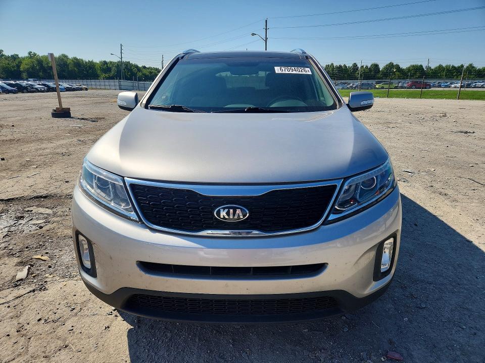 Photo 5 from auction – 2014 KIA SORENTO with VIN 5XYKU4A73EG431692