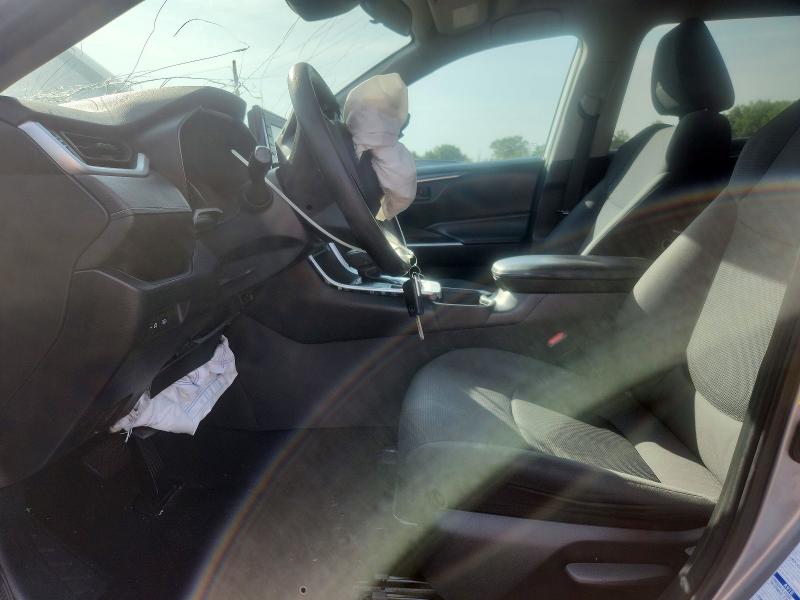 Photo 7 from auction – 2019 TOYOTA RAV4 with VIN 2T3F1RFV3KW051764