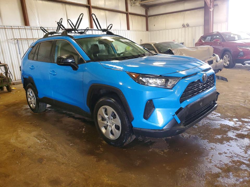 Photo 4 from auction – 2021 TOYOTA RAV4 with VIN JTMF1RFV7MD071614