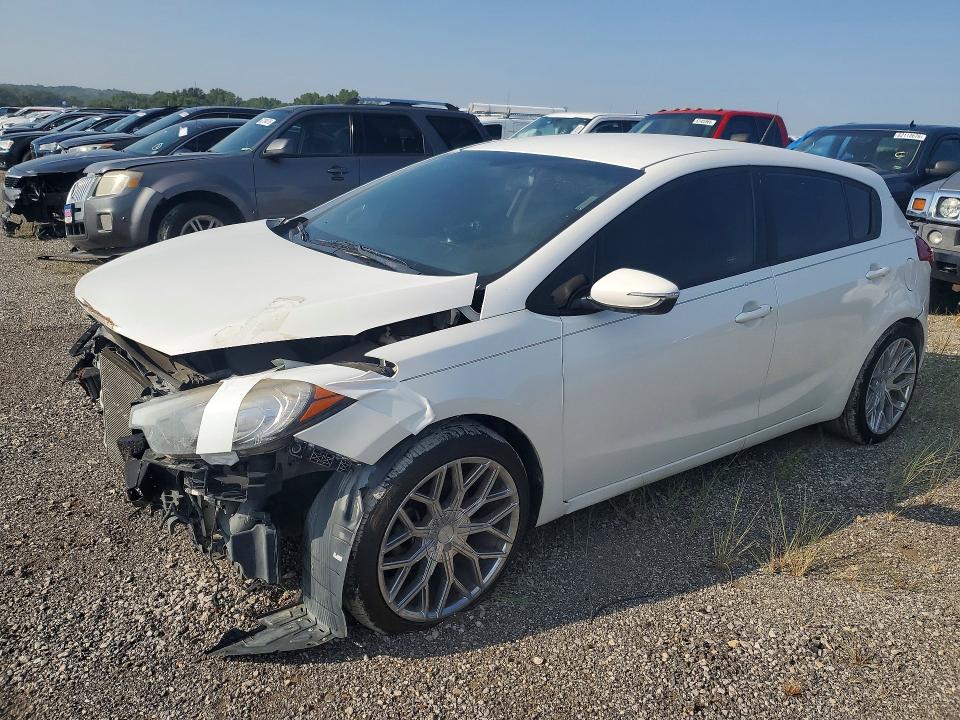 KIA FORTE5 2016 with VIN KNAFK5A89G5583622 - Photo from auction