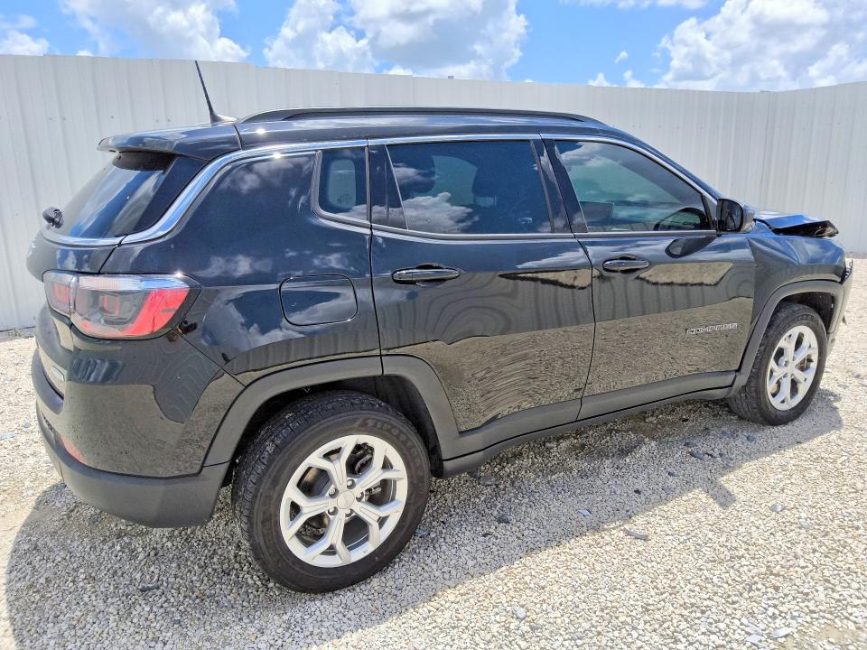 Photo 3 from auction – 2024 JEEP COMPASS with VIN 3C4NJDBN2RT163770