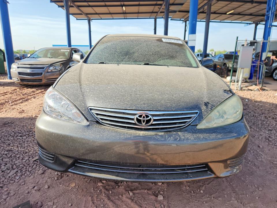 Photo 5 from auction – 2005 TOYOTA CAMRY with VIN 4T1BE32K75U988335
