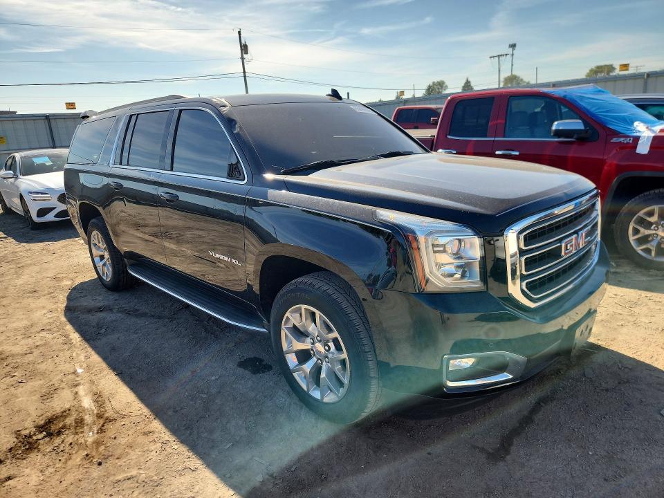 Photo 4 from auction – 2017 GMC YUKON XL with VIN 1GKS2FKC2HR200659