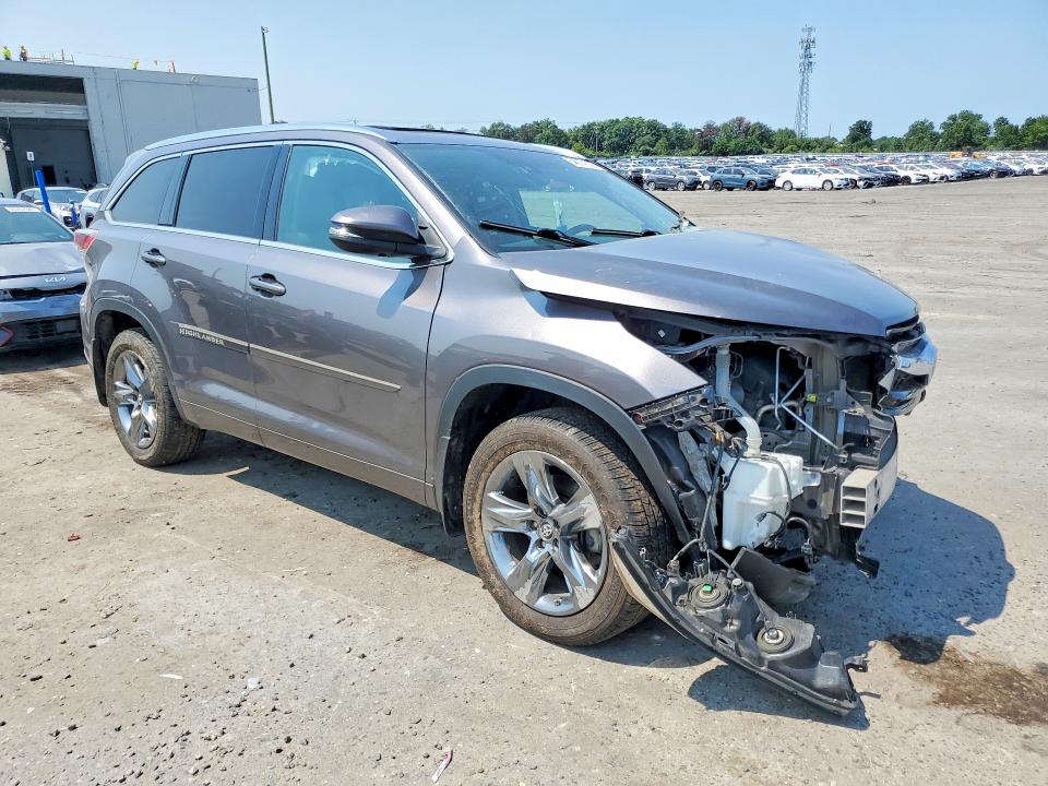 Photo 4 from auction – 2016 TOYOTA HIGHLANDER with VIN 5TDDKRFH1GS337166