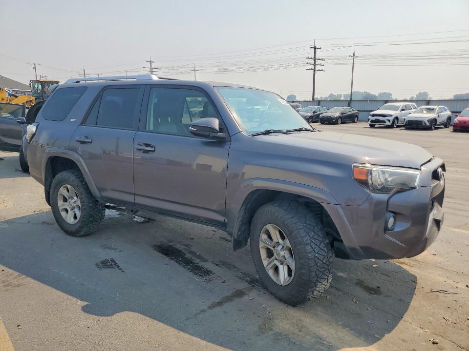 Photo 4 from auction – 2017 TOYOTA 4RUNNER with VIN JTEBU5JR5H5429331