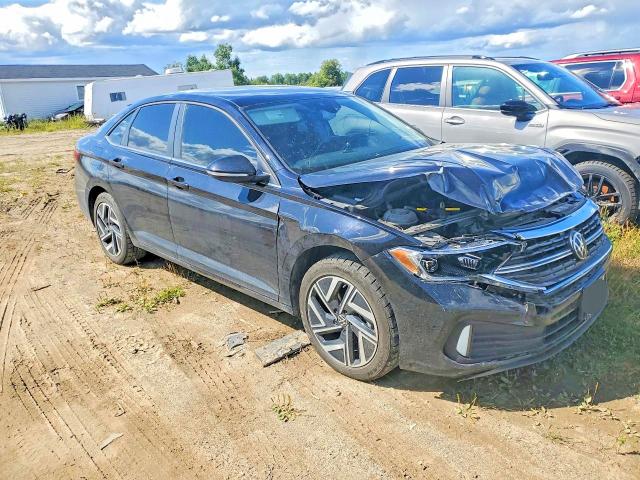 Photo 4 from auction – 2023 VOLKSWAGEN JETTA with VIN 3VWGM7BU5PM047251