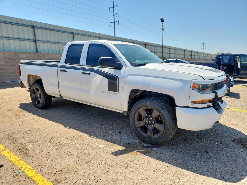 Photo 4 from auction – 2017 CHEVROLET SILVERADO with VIN 1GCRCPEH2HZ360190