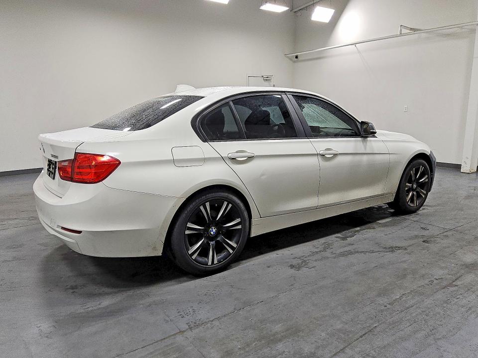 Photo 3 from auction – 2013 BMW 328 with VIN WBA3B3C55DJ698277