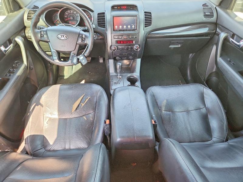 Photo 8 from auction – 2011 KIA SORENTO with VIN 5XYKU4A25BG021234