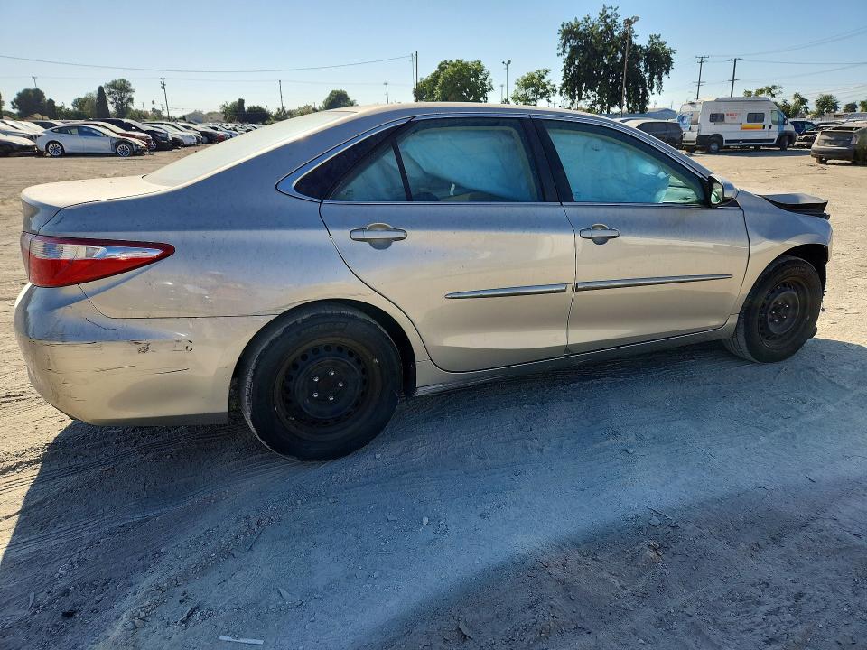 Photo 3 from auction – 2016 TOYOTA CAMRY with VIN 4T4BF1FK8GR580429