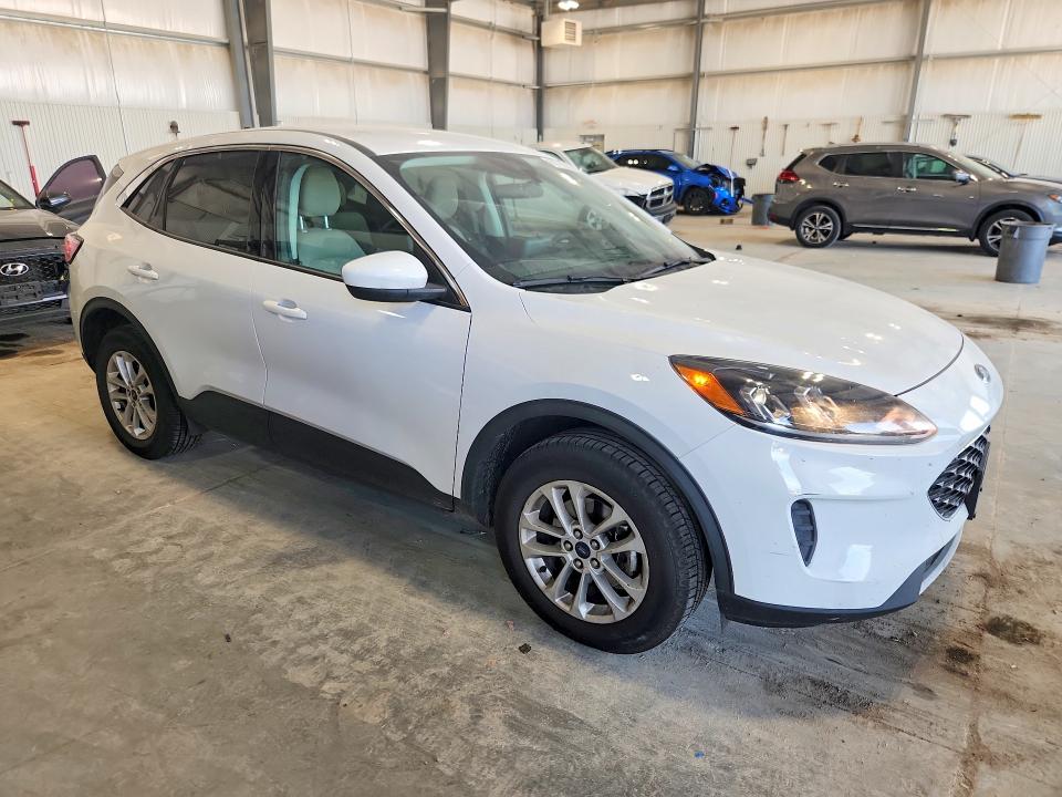 Photo 4 from auction – 2021 FORD ESCAPE with VIN 1FMCU9G63MUA81537