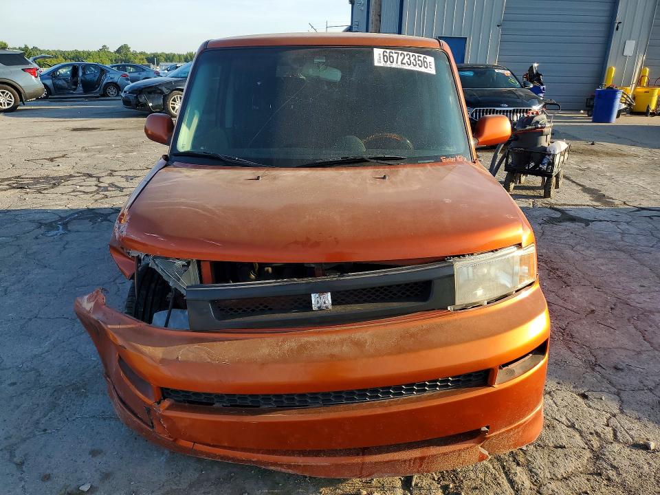 Foto 5 de la subasta – 2004 SCION XB con VIN JTLKT324540167319