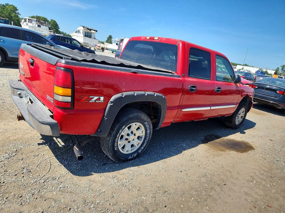 Photo 3 from auction – 2005 GMC NEW SIERRA with VIN 2GTEK13T051226207