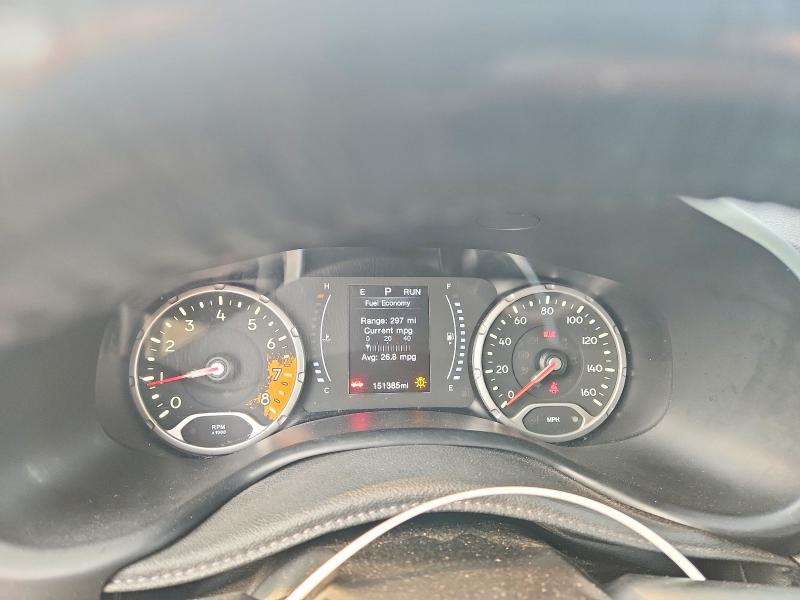 Photo 9 from auction – 2017 JEEP RENEGADE with VIN ZACCJBBB9HPG09453