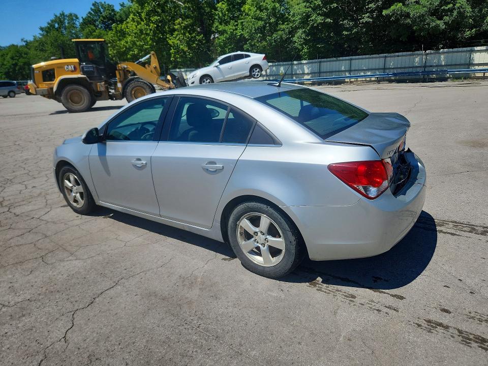 Photo 2 from auction – 2014 CHEVROLET CRUZE with VIN 1G1PC5SB4E7329809