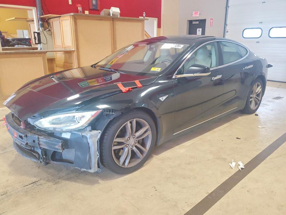 TESLA MODEL S 2013 with VIN 5YJSA1CN0DFP22336 - Photo from auction