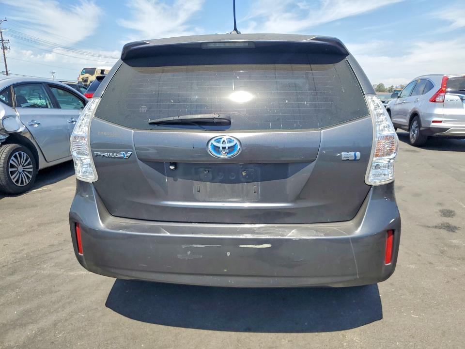 Photo 6 from auction – 2012 TOYOTA PRIUS V with VIN JTDZN3EU3C3033034