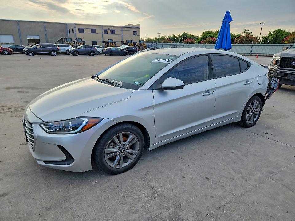 HYUNDAI ELANTRA 2018 с VIN 5NPD84LF0JH305505 - Снимка от търг