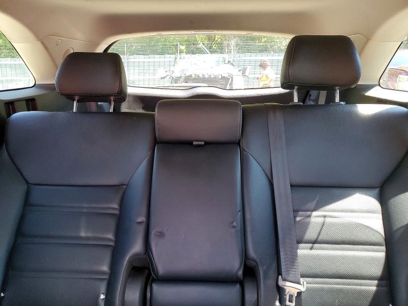 Photo 10 from auction – 2018 KIA SORENTO with VIN 5XYPKDA52JG384563