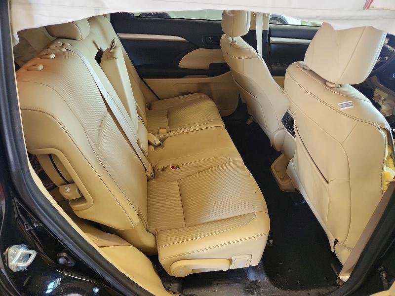 Photo 10 from auction – 2015 TOYOTA HIGHLANDER with VIN 5TDBKRFH8FS195095