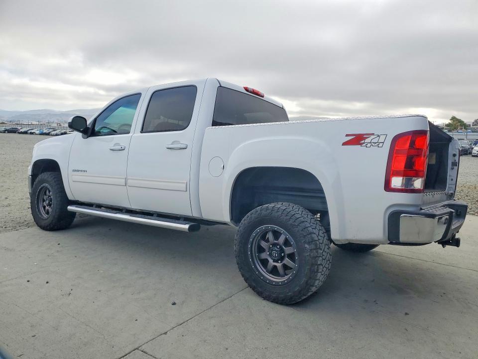 Photo 2 from auction – 2013 GMC SIERRA with VIN 3GTP2WE75DG354051