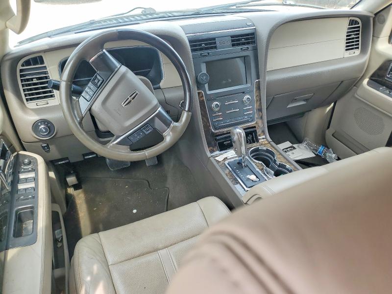 Photo 8 from auction – 2016 LINCOLN NAVIGATOR with VIN 5LMJJ3HT8GEL12154
