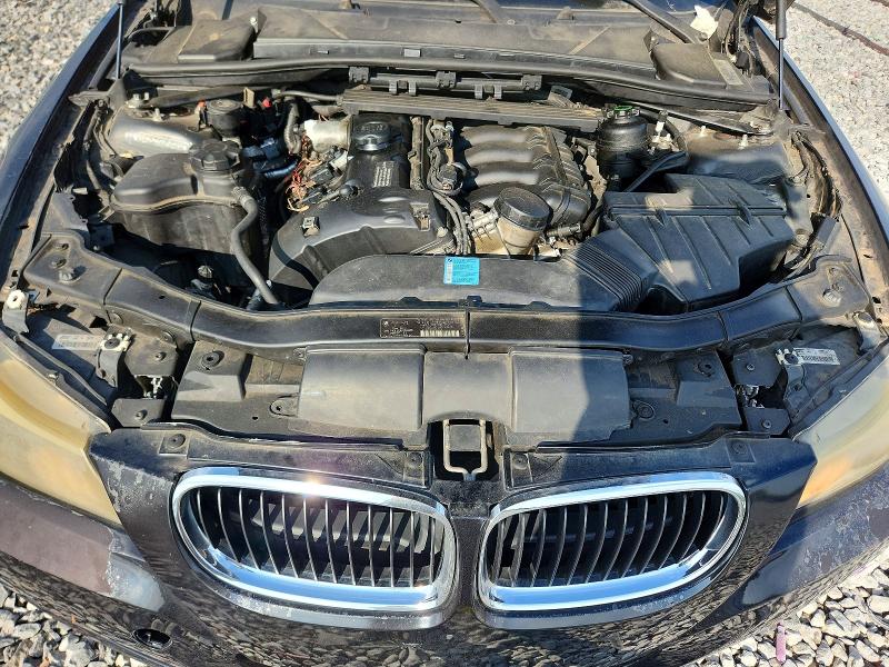 Photo 11 from auction – 2010 BMW 328 with VIN WBAPH7G50ANM50184