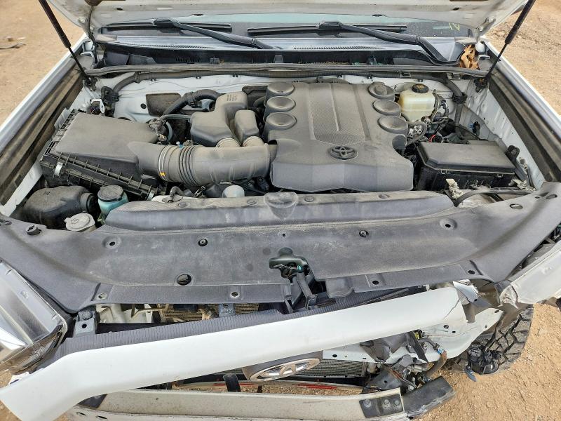 Photo 11 from auction – 2019 TOYOTA 4RUNNER with VIN JTEBU5JRXK5649605