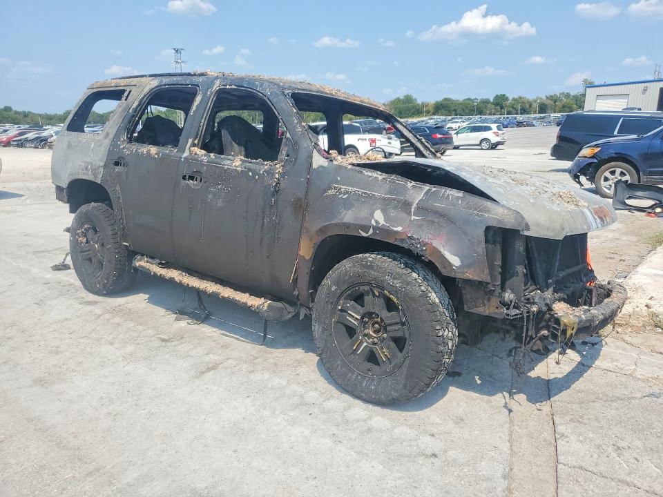 Photo 4 from auction – 2010 CHEVROLET TAHOE with VIN 1GNUKBE08AR112761