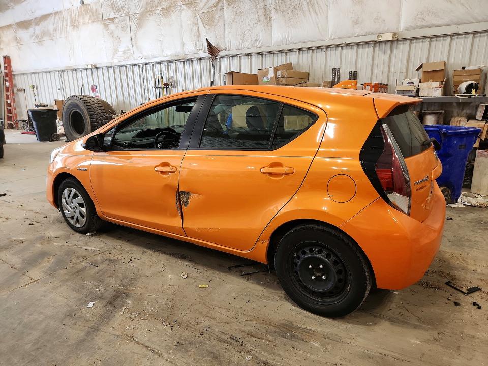Photo 2 from auction – 2015 TOYOTA PRIUS C with VIN JTDKDTB34F1111742