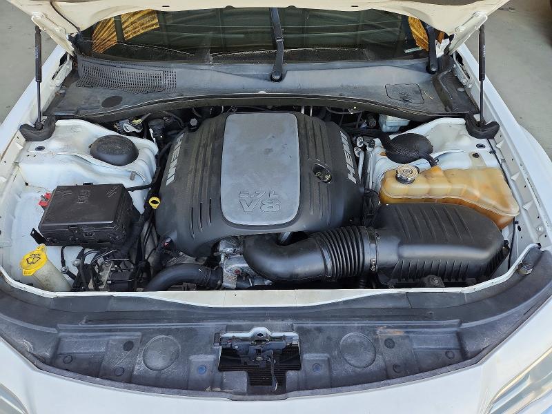 Photo 11 from auction – 2011 CHRYSLER 300C with VIN 2C3CA6CT6BH598827