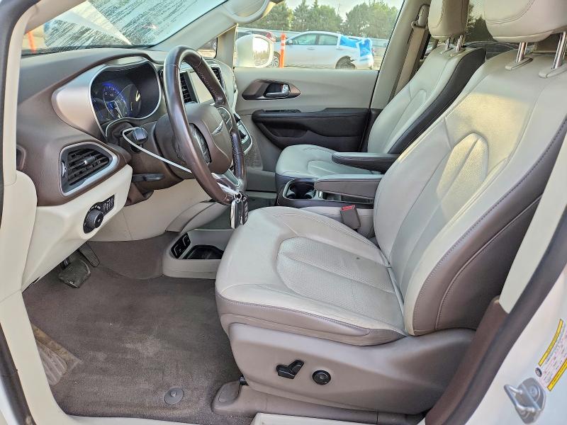 Photo 7 from auction – 2018 CHRYSLER PACIFICA with VIN 2C4RC1BGXJR136447