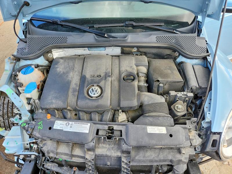 Photo 11 from auction – 2013 VOLKSWAGEN BEETLE with VIN 3VWJP7AT5DM623244